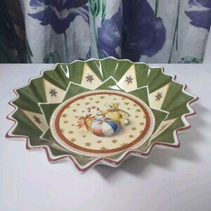 BOXED Villeroy & Boch Toy's Fantasy Christmas Candy Bowl Ruffled Edge Teddy Bear